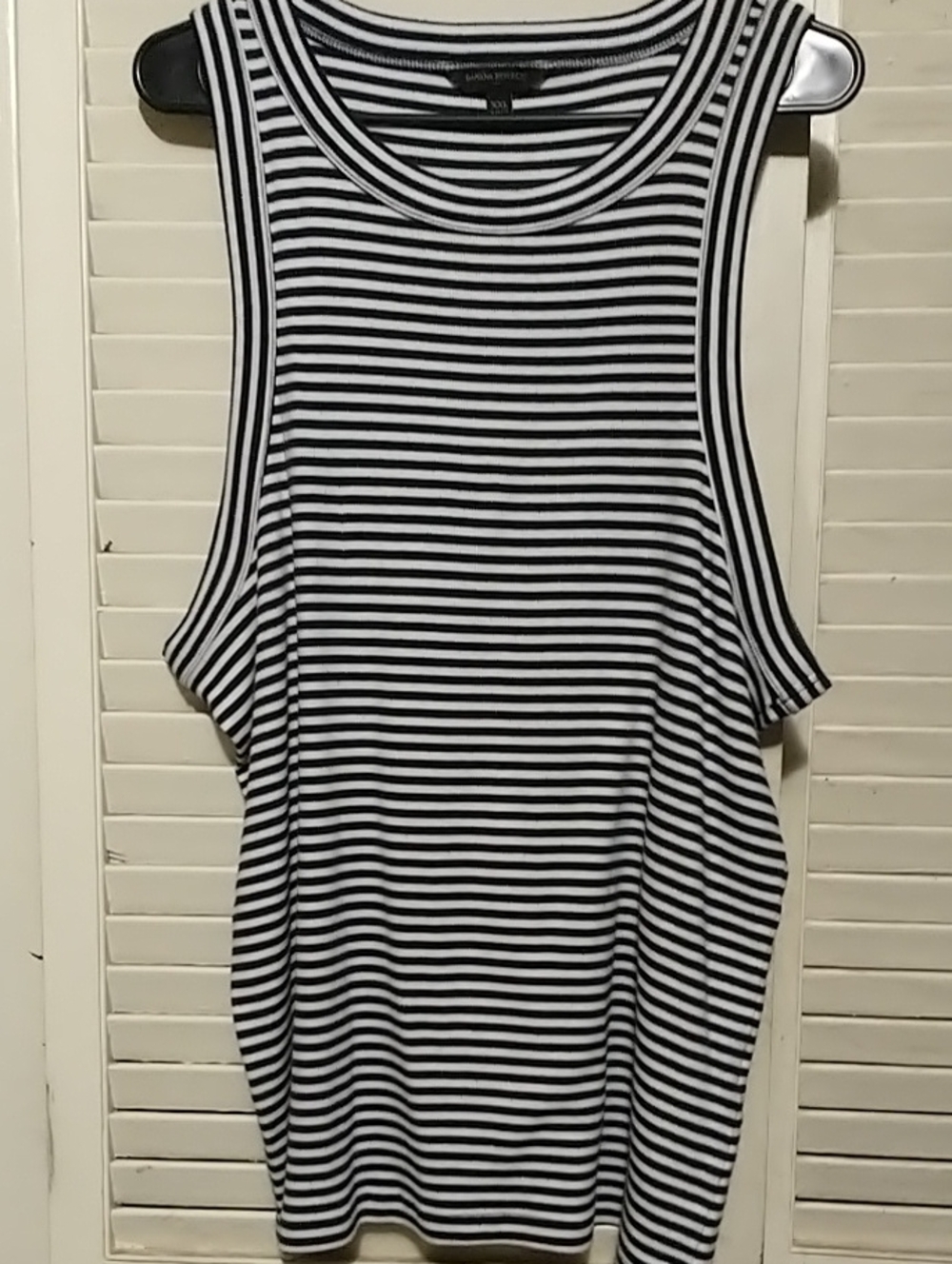 Banana Republic Striped navy white Sleeveless Tank Top for layering sz XXL